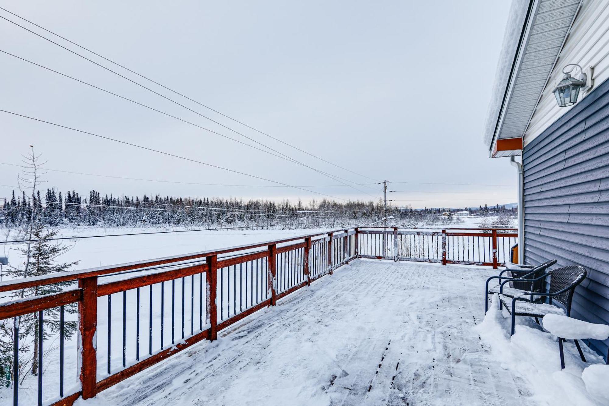 Family-Friendly Fairbanks Home Chena River Access Exterior photo