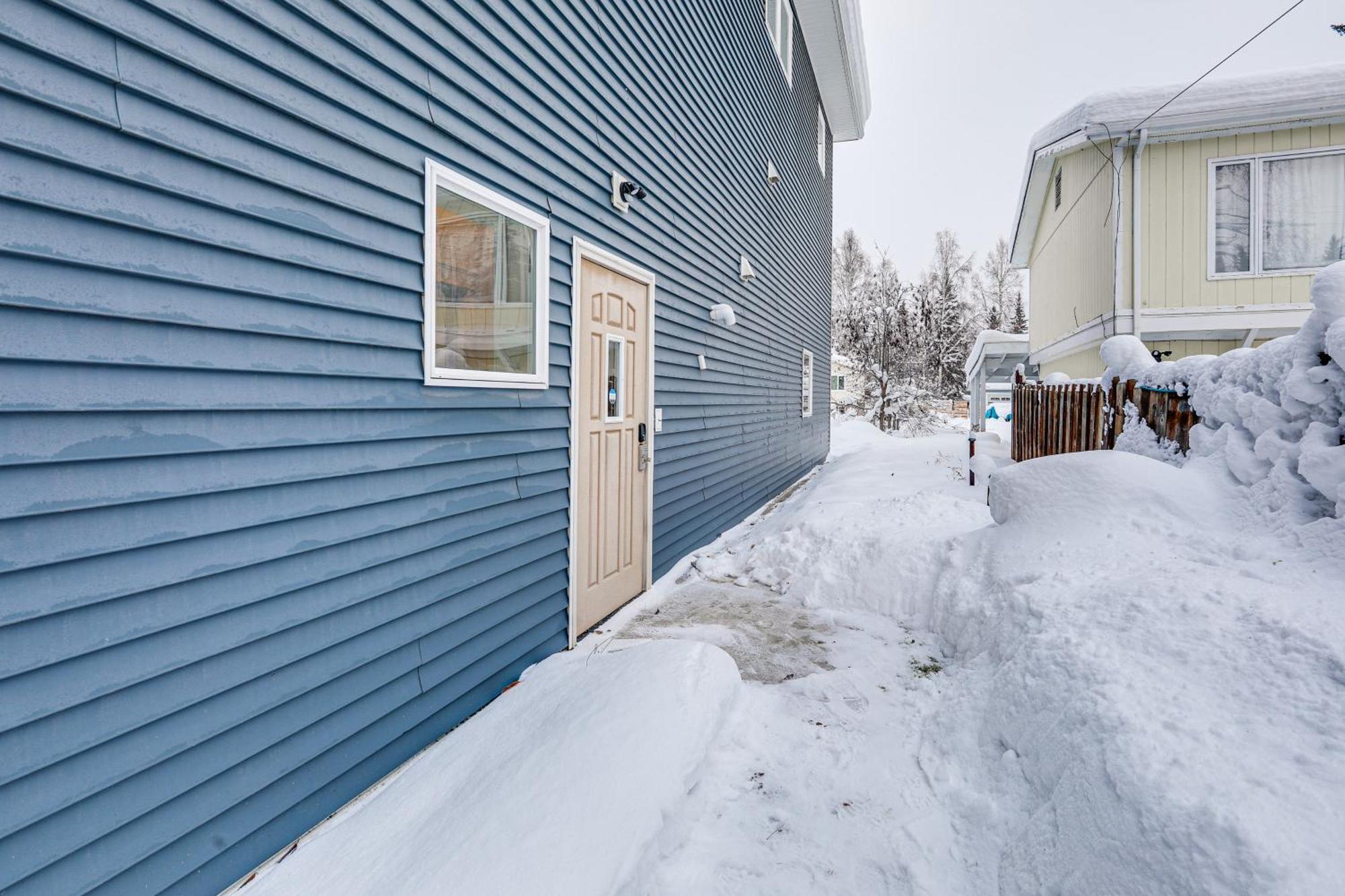 Family-Friendly Fairbanks Home Chena River Access Exterior photo